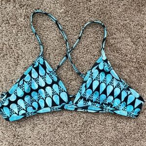 Jolyn Printed Triangle Top